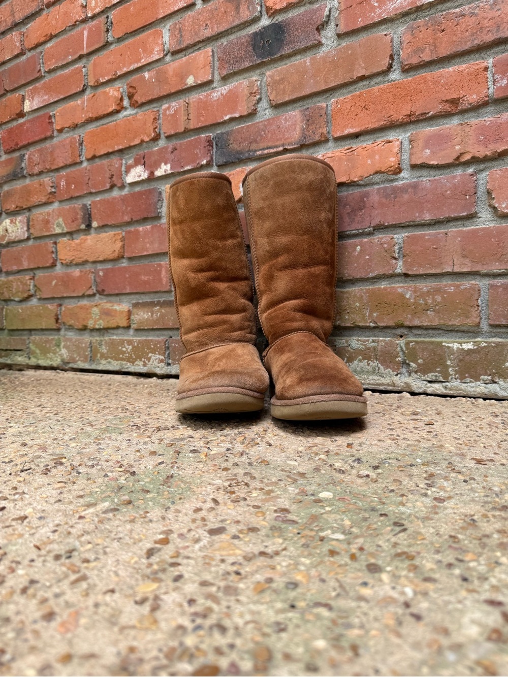 Classic Mid-Calf Suede Boots in Chestnut Brown